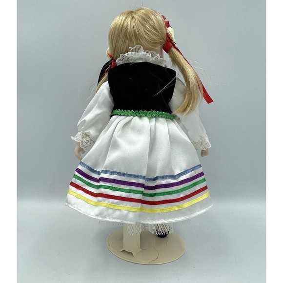 Royalton Porcelain Doll 1998 Wanda Storybook Doll Hand Painted Poland 10 Inches - Picture 5 of 16
